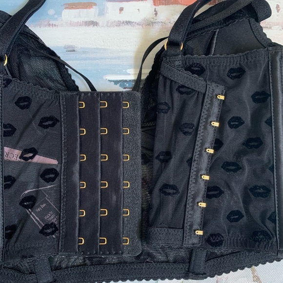 Victoria’s Secret Very Sexy Sheer Black Dainty Lace Corset Bra 32B💋💗🖤 - Picture 10 of 15